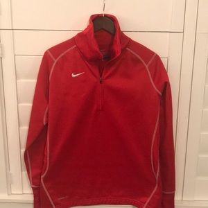 Red Nike Therma Fit pullover
